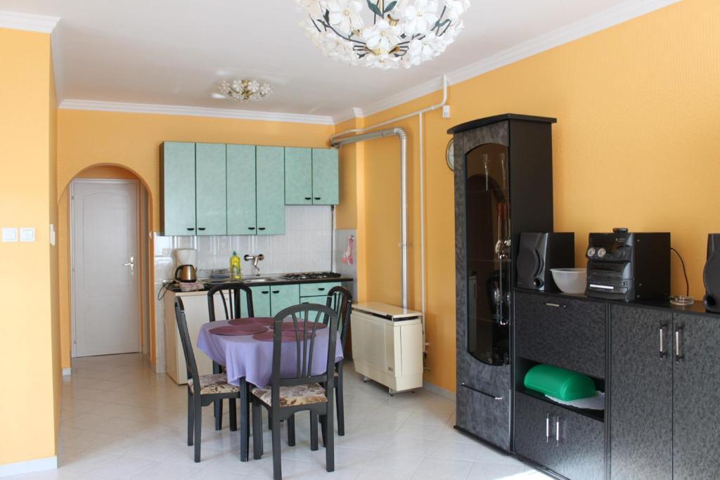 Orwa apartmanok - Cédrus köz Zalakaros Szoba fotó