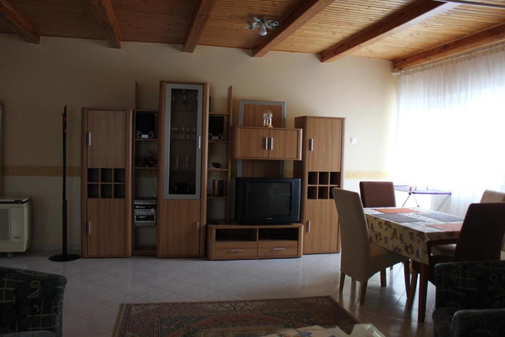 Orwa apartmanok - Cédrus köz Zalakaros Szoba fotó